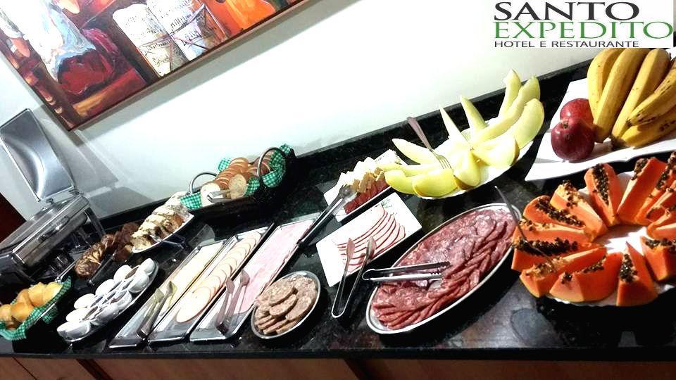 Hotel Santo Expedito イジュイー エクステリア 写真